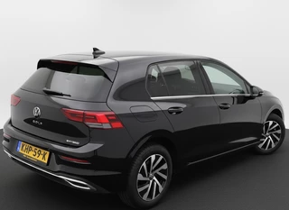 Volkswagen Golf – thumbnail 4