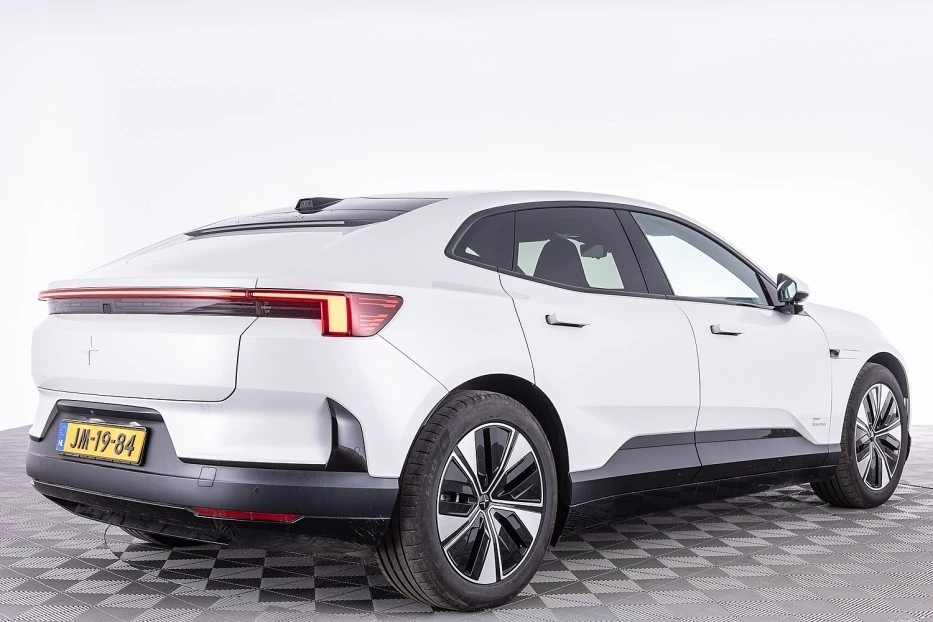 Polestar 4 – foto 4