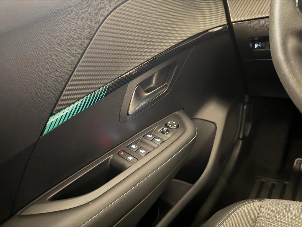 Peugeot 208 – foto 23