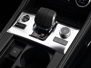Jaguar F-PACE – thumbnail 12