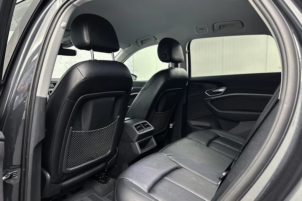 Audi e-tron – foto 18