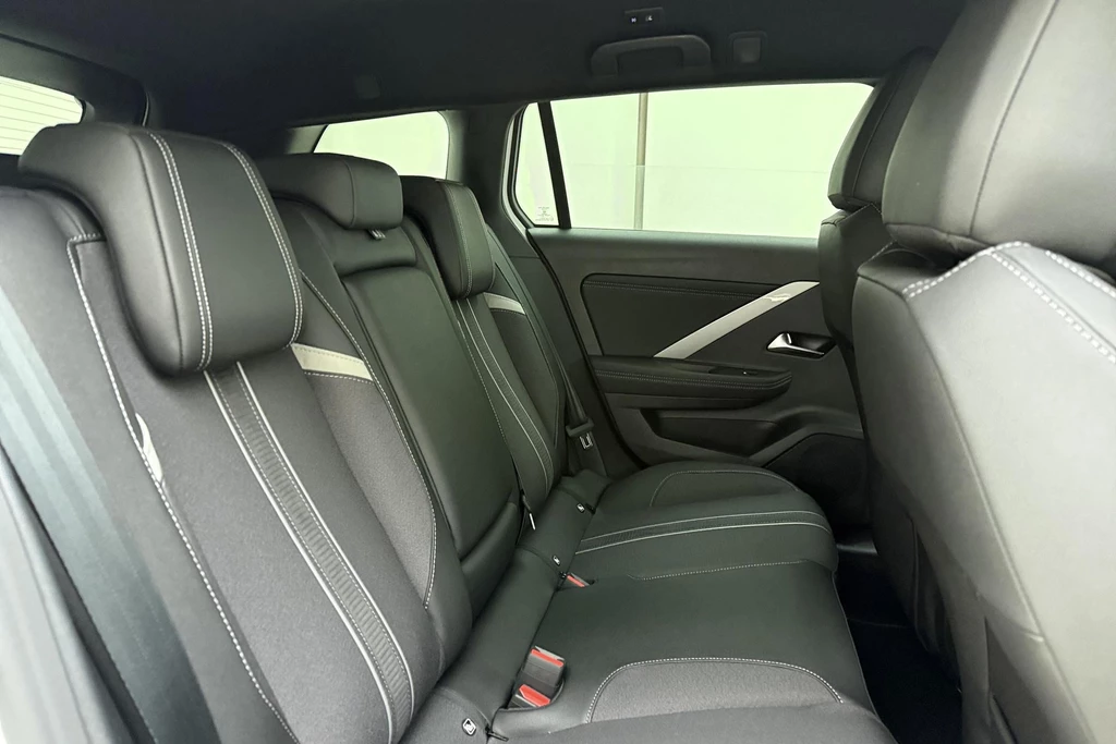 Opel Astra – foto 14