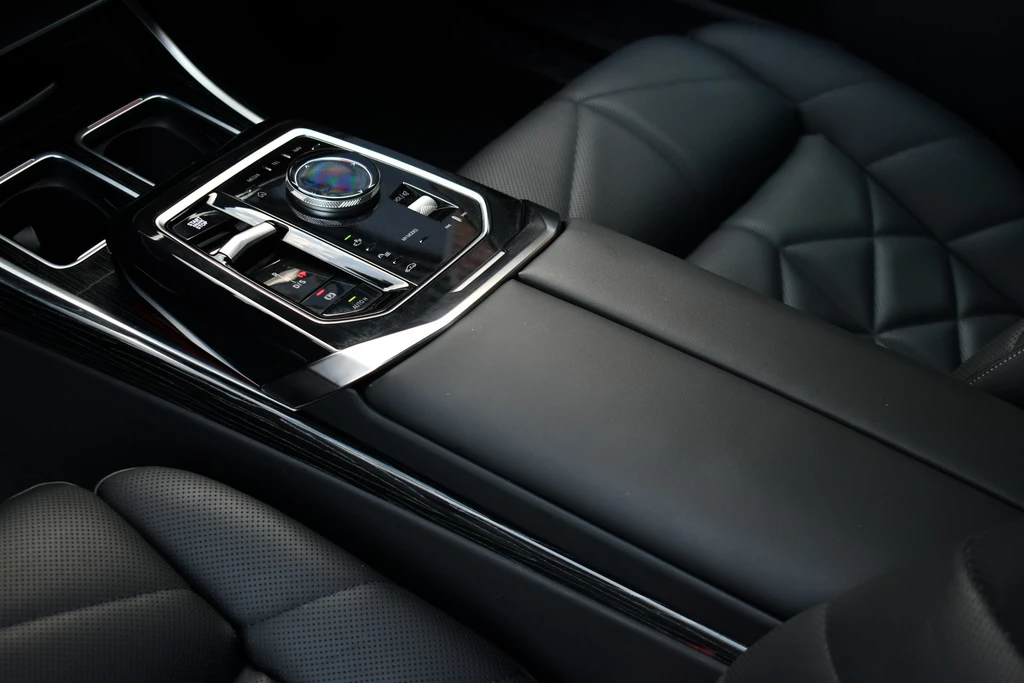 BMW 7 Serie – foto 79