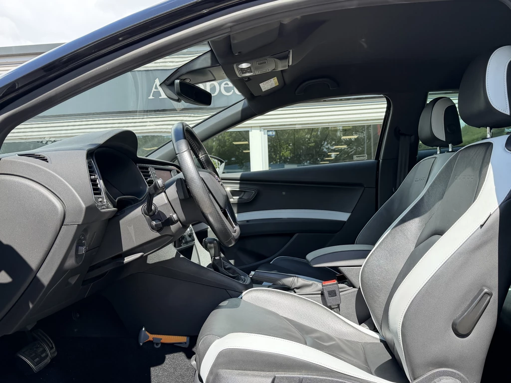 SEAT Leon – foto 8