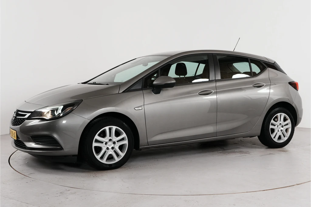 Opel Astra – foto 2