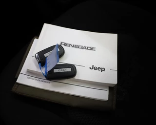Jeep Renegade – thumbnail 16