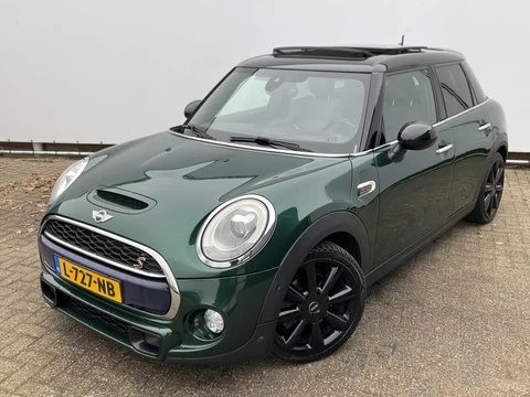MINI Cooper S Mini 2.0 Chili Serious Business Pano Harman/Kardon HUD Adapt.Cruise