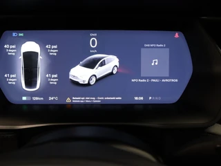 Tesla Model X – thumbnail 28
