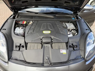 Porsche Cayenne – thumbnail 78