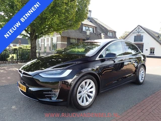 Tesla Model X – thumbnail 1