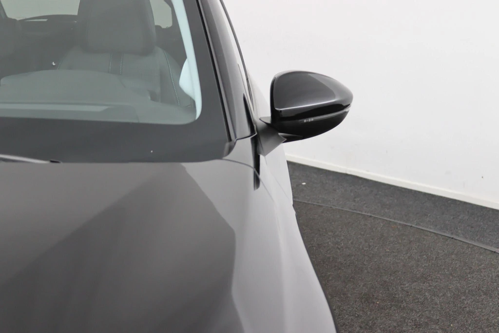 Peugeot e-208 – foto 32