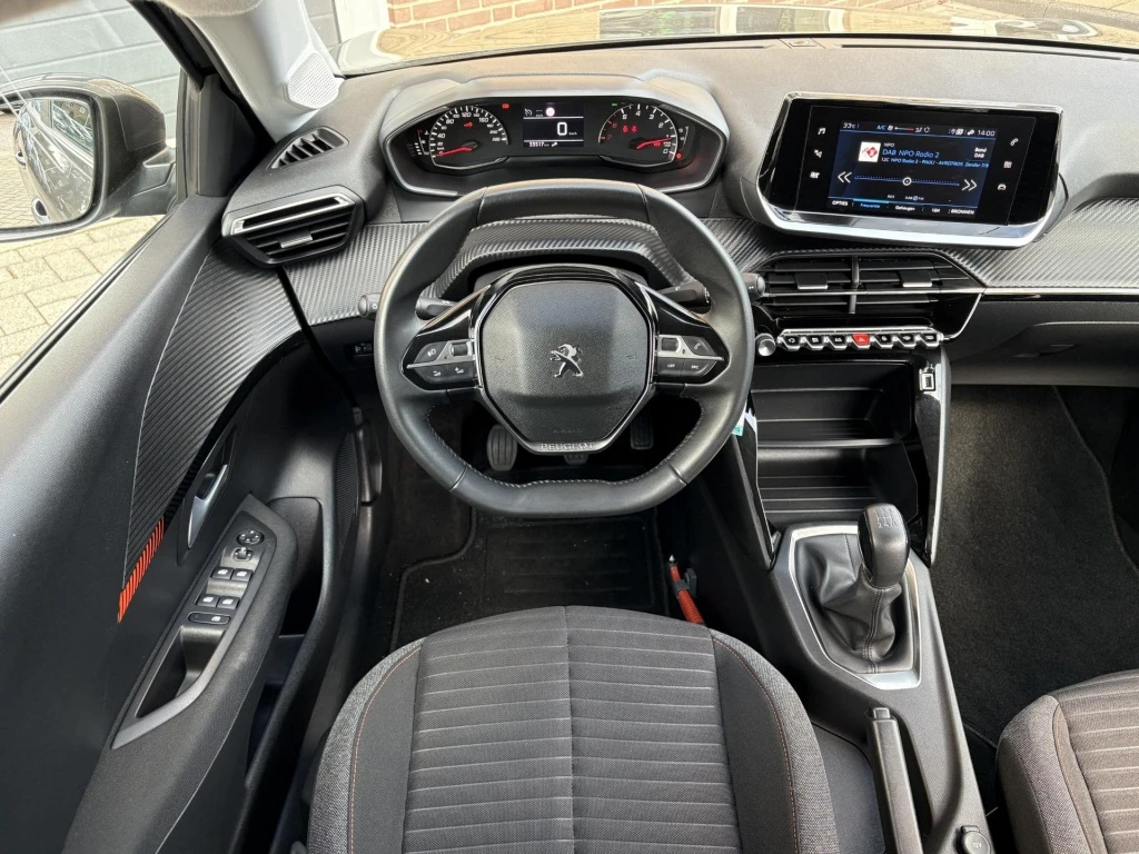 Peugeot 208 – foto 18