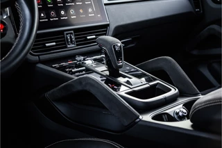 Porsche Cayenne – thumbnail 25
