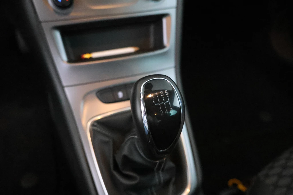 Opel Astra – foto 15