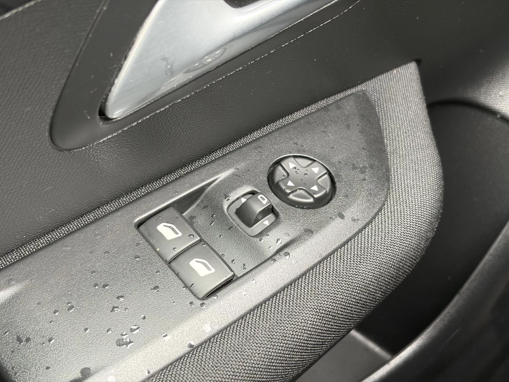 Peugeot 208 – foto 31