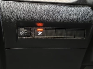 Peugeot 208 – thumbnail 22