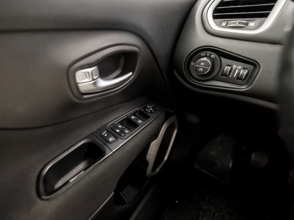 Jeep Renegade – foto 21