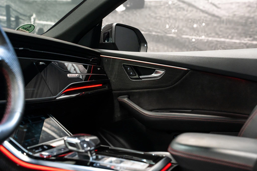 Audi SQ8 – foto 35