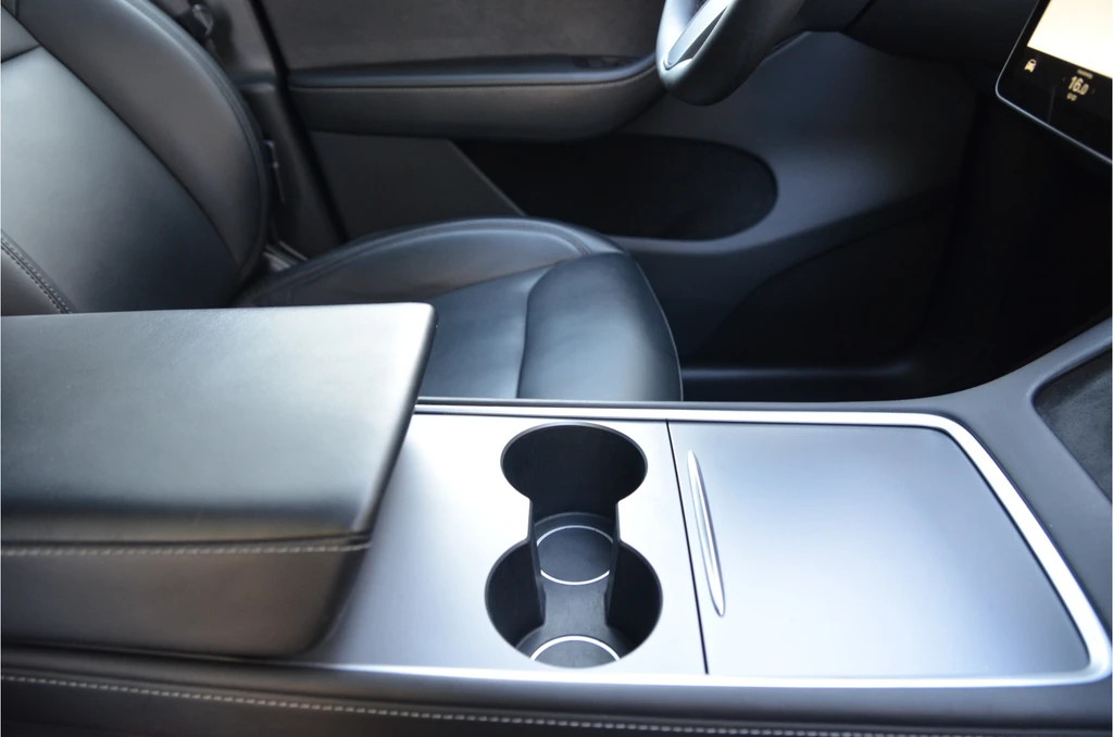 Tesla Model Y – foto 9