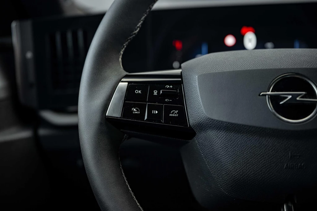 Opel Astra – foto 23