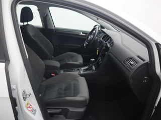Volkswagen Golf – thumbnail 44