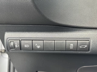 Toyota Corolla Touring Sports – thumbnail 38