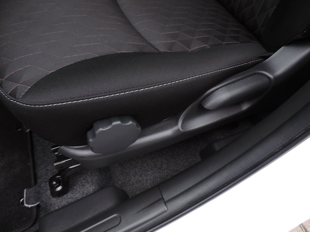 Mitsubishi Space Star – foto 13