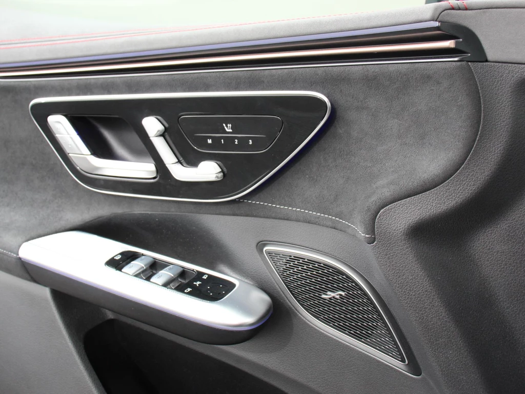 Mercedes-Benz EQE – foto 13
