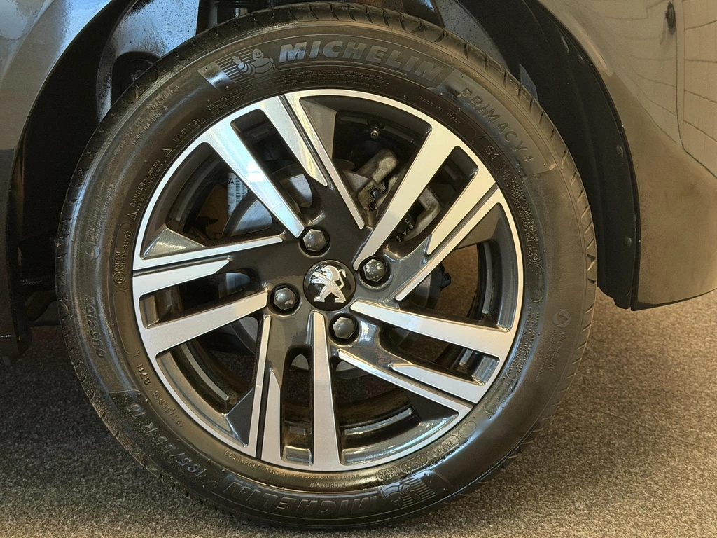 Peugeot 208 – foto 38