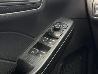 Ford Kuga – thumbnail 12