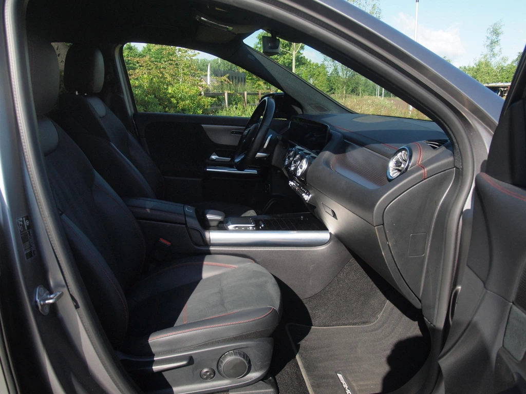 Mercedes-Benz EQA – foto 14