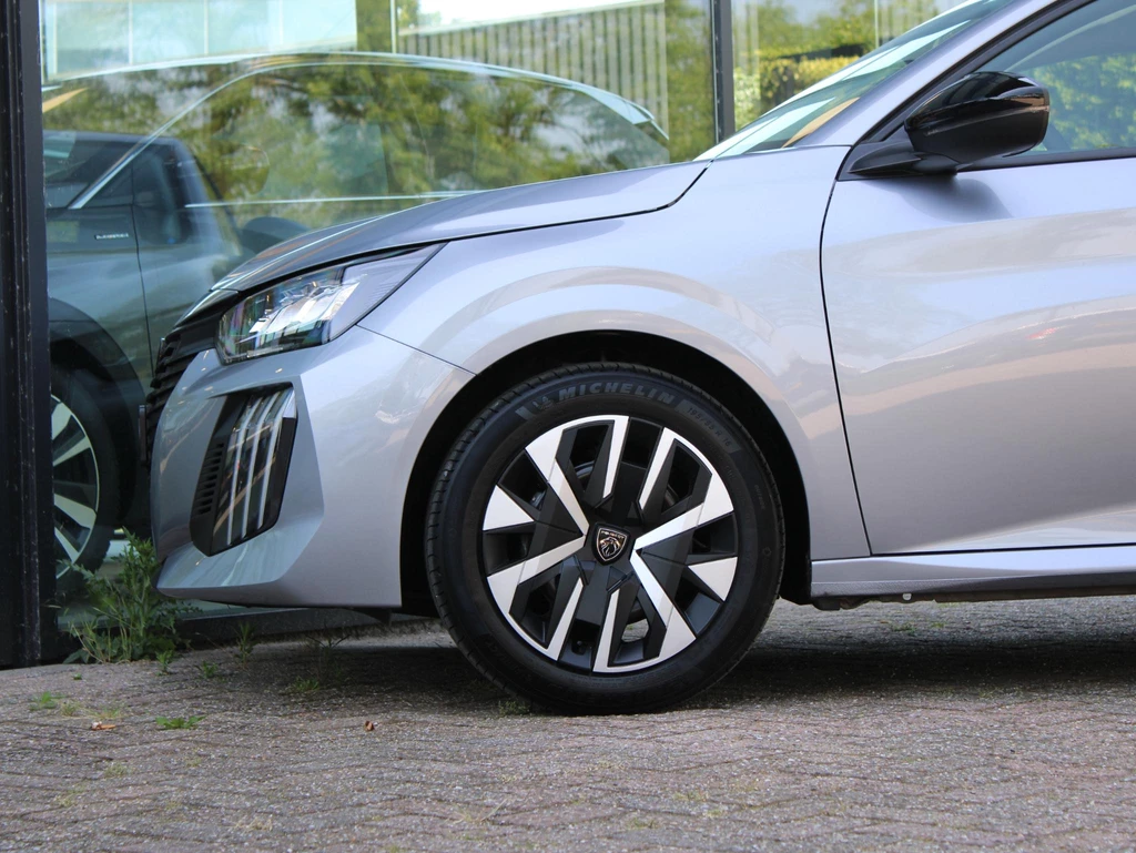 Peugeot 208 – foto 12
