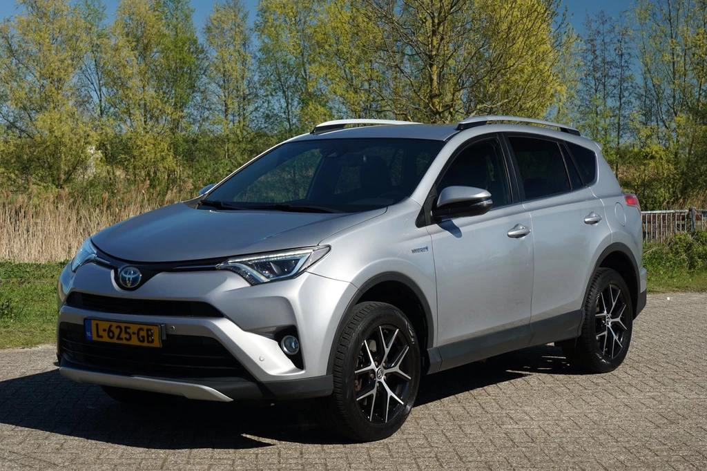 Toyota RAV4 – foto 2