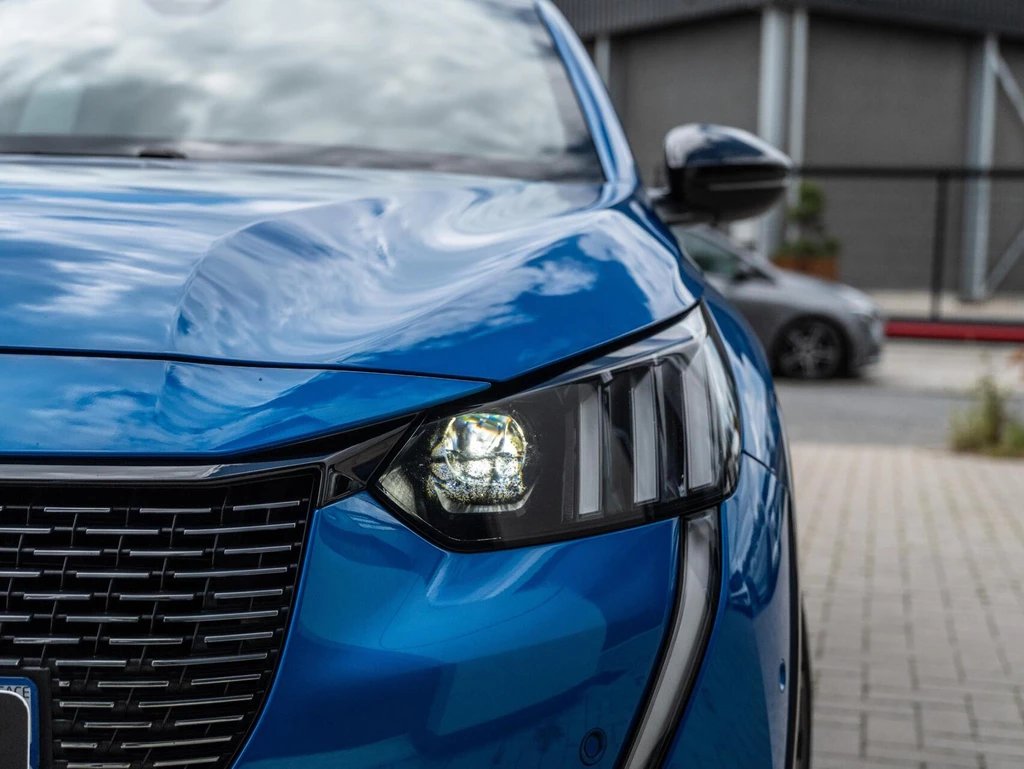 Peugeot 208 – foto 16
