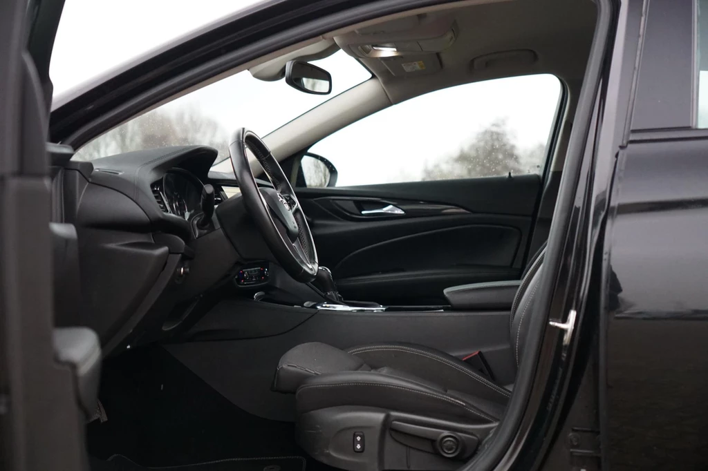 Opel Insignia – foto 18