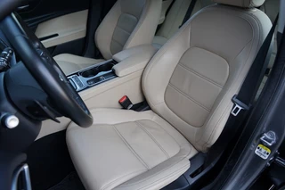 Jaguar XE – thumbnail 8