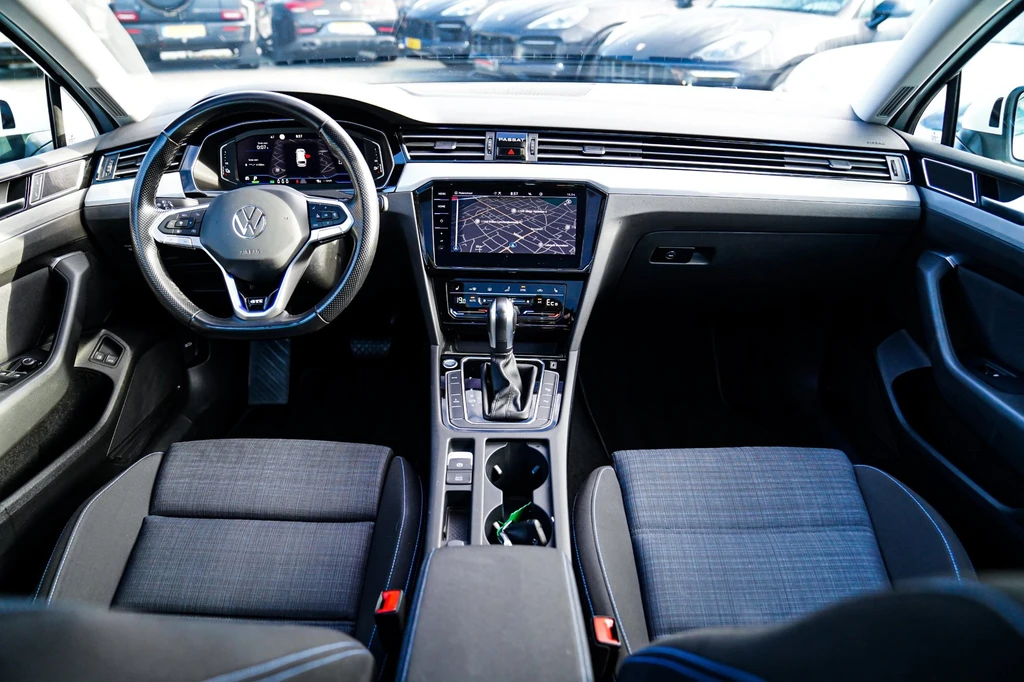Volkswagen Passat – foto 14