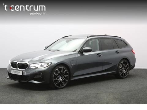 BMW 3 Serie Touring 330e 293 PK High Executive M-Sport PHEV, Panoramadak, Adap. Cruise Control, Carplay, 360 Camera