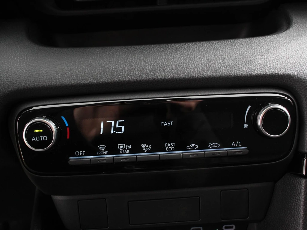 Toyota Yaris – foto 23