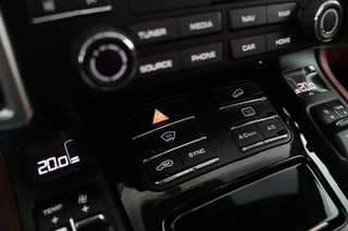 Porsche Cayenne – thumbnail 56