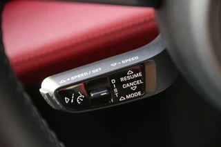 Porsche Taycan – thumbnail 14