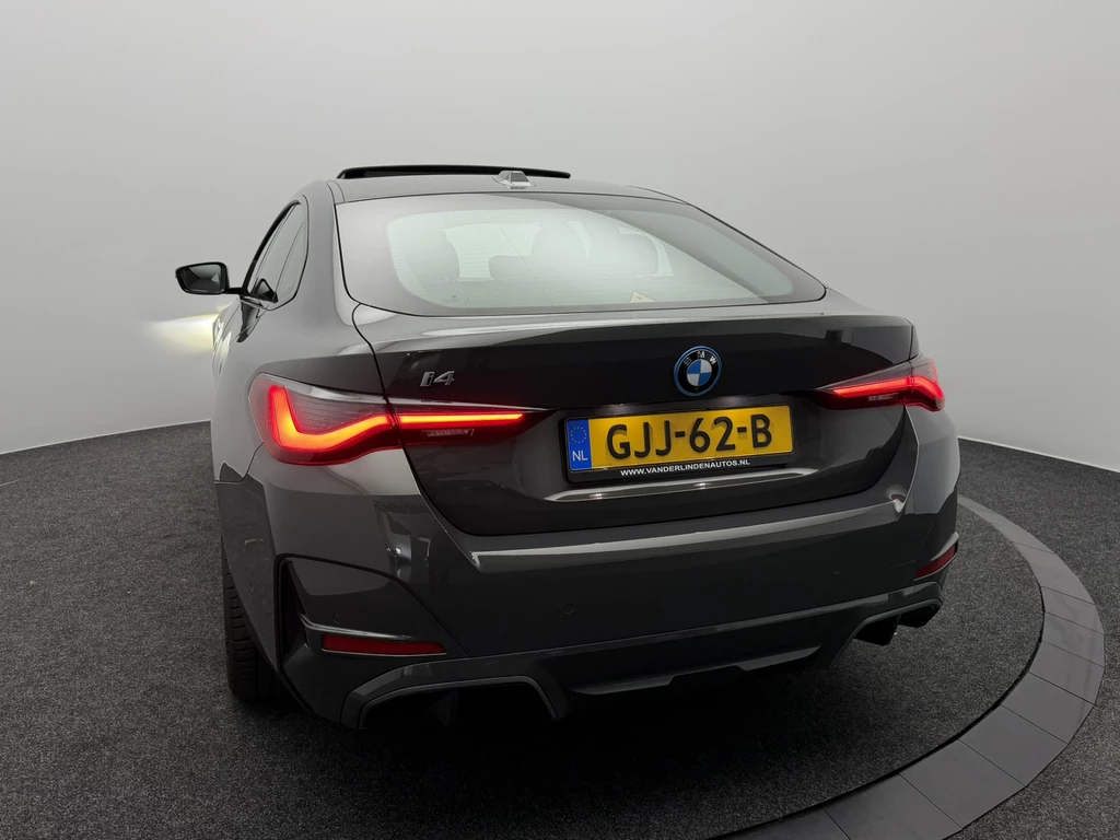 BMW i4 – foto 4