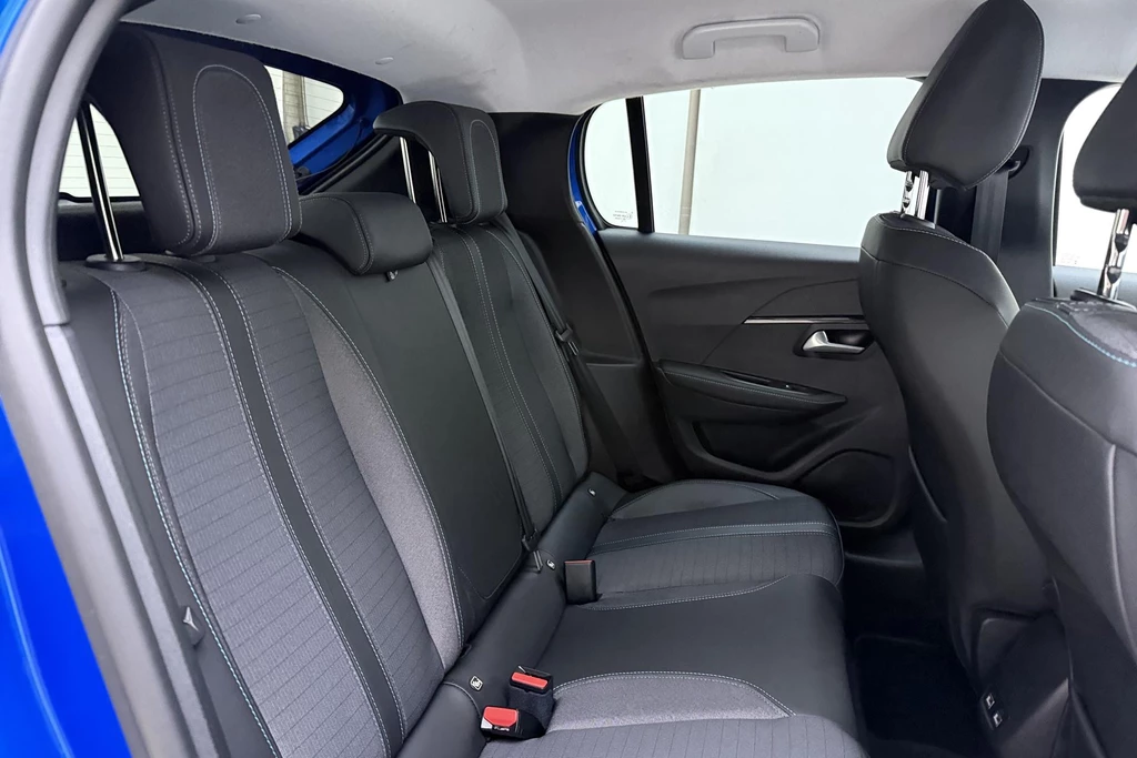 Peugeot e-208 – foto 15