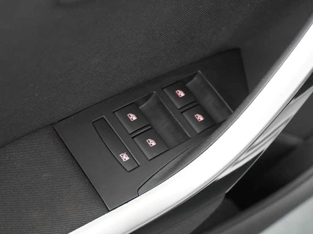 Opel Astra – foto 15