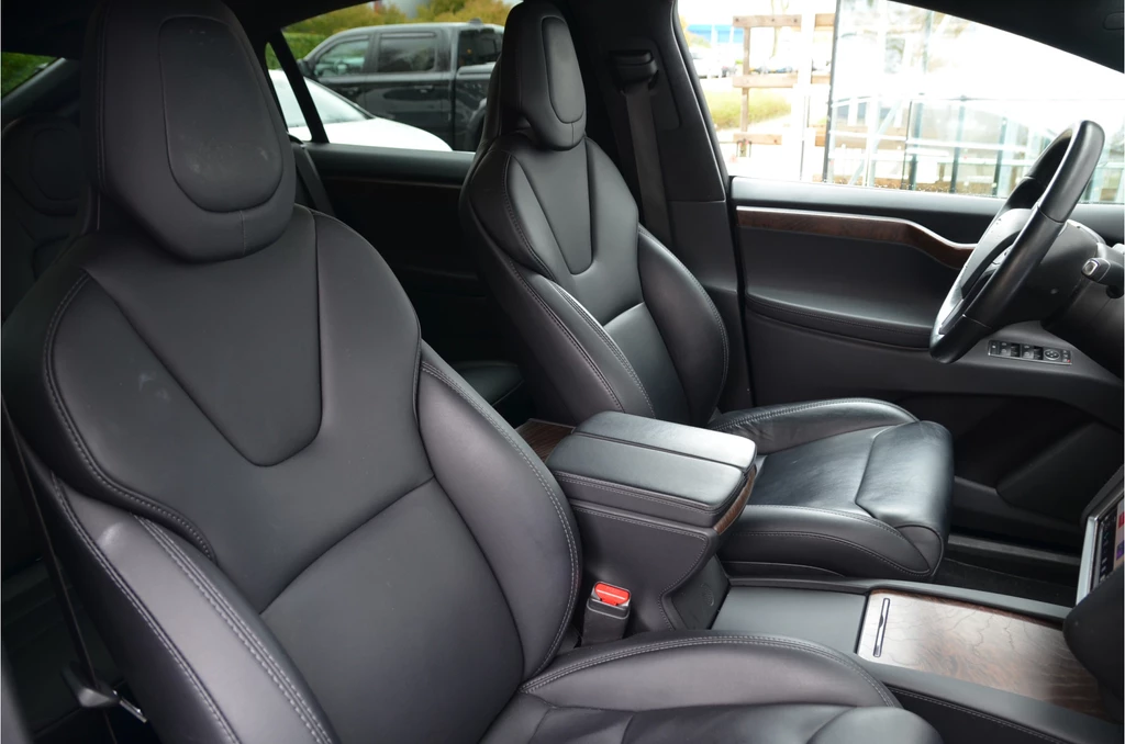 Tesla Model X – foto 13