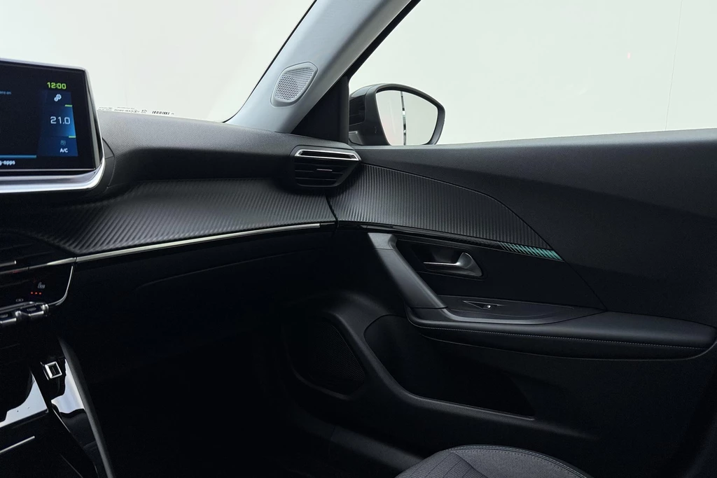 Peugeot e-2008 – foto 32
