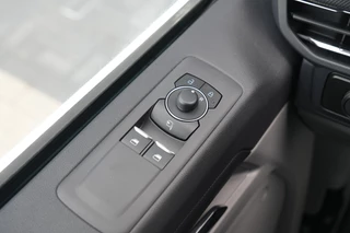 Ford E-Transit Custom – thumbnail 18