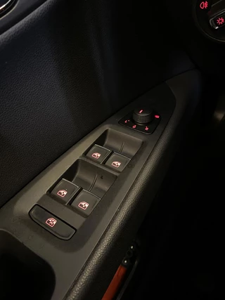 SEAT Leon – thumbnail 20