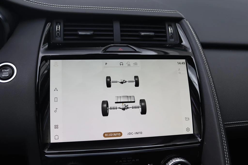 Jaguar E-PACE – foto 31