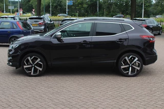 Nissan QASHQAI – thumbnail 1